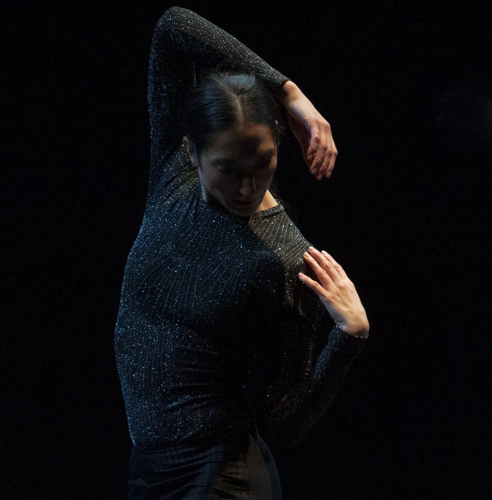 Renee Sigouin performing in Proximity